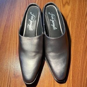 Free People Tallulah Mules. NEW